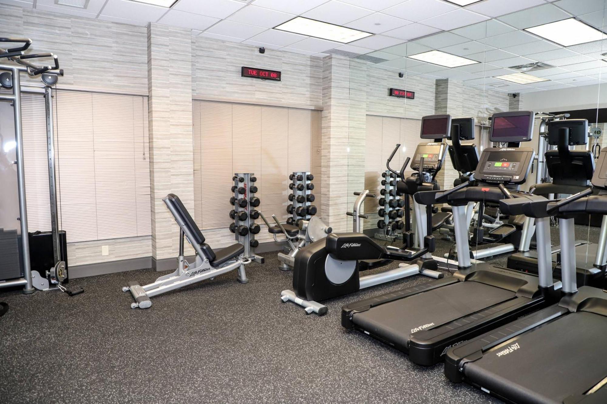 Courtyard By Marriott Toronto Brampton Hotel Ngoại thất bức ảnh