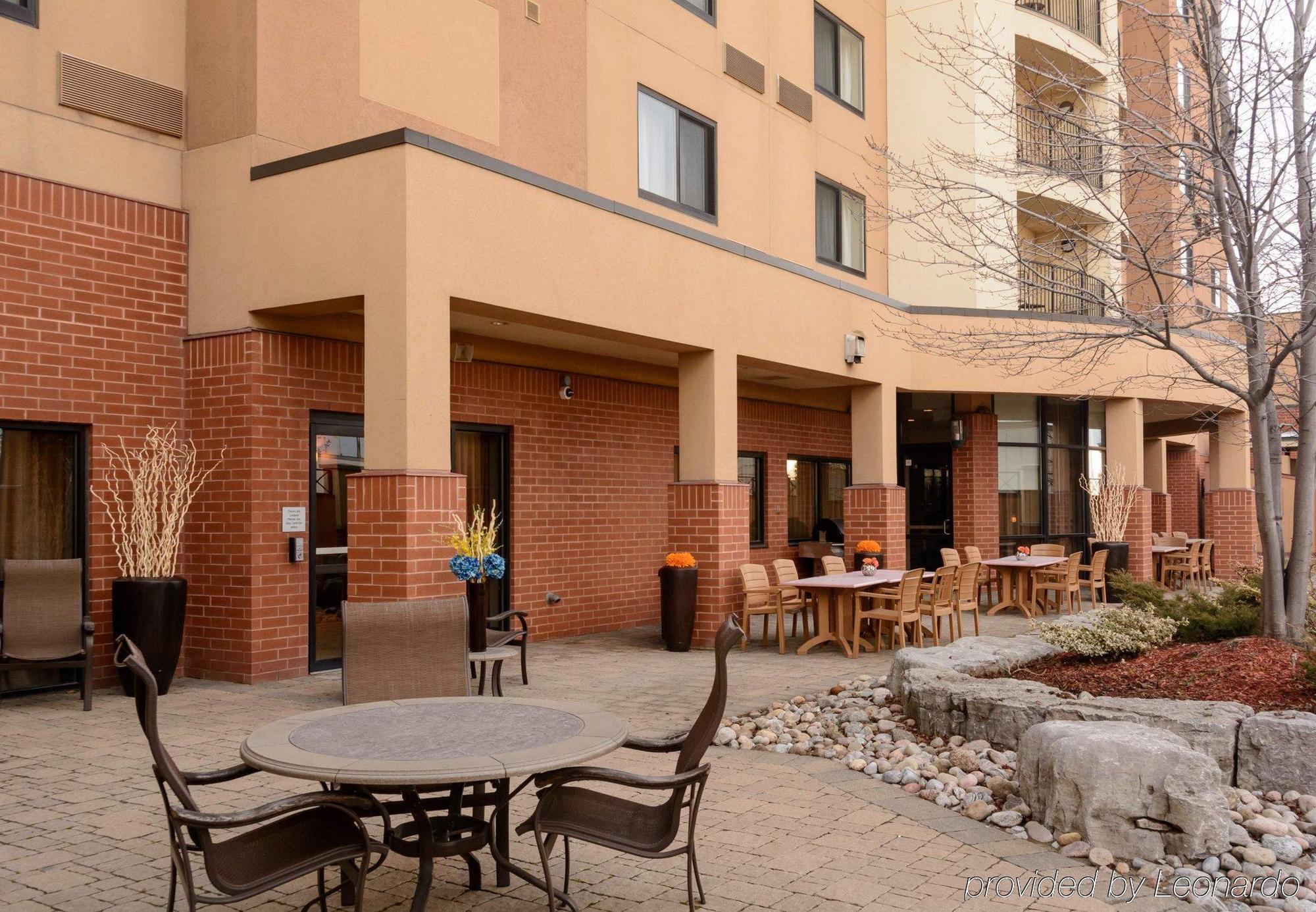 Courtyard By Marriott Toronto Brampton Hotel Ngoại thất bức ảnh